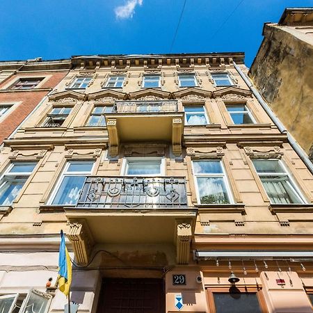Квартира Подобово На Площі Ринок 39 Сам Центр Львова Exteriér fotografie
