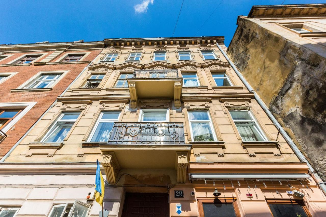 Квартира Подобово На Площі Ринок 39 Сам Центр Львова Exteriér fotografie